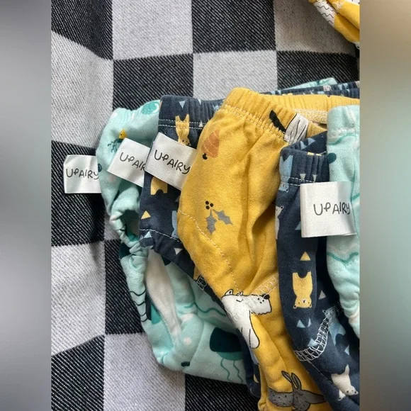 UpAiry Kids Printed Training Pants - Picture 2 of 7